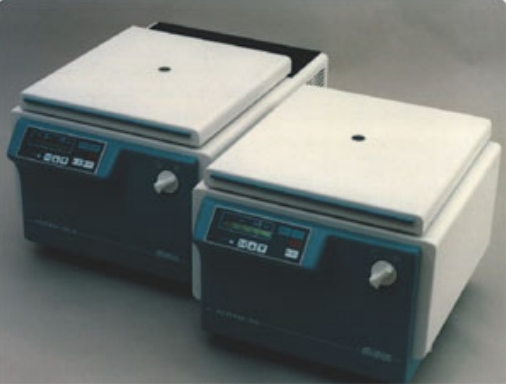 檢查Hettich離心機(jī)MAINS INTERRUP的電源線